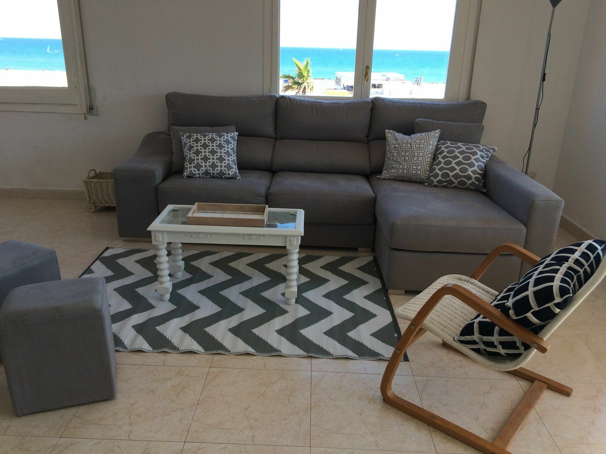 Calaluz Be My Guest Castelldefels Apartamento Exterior foto