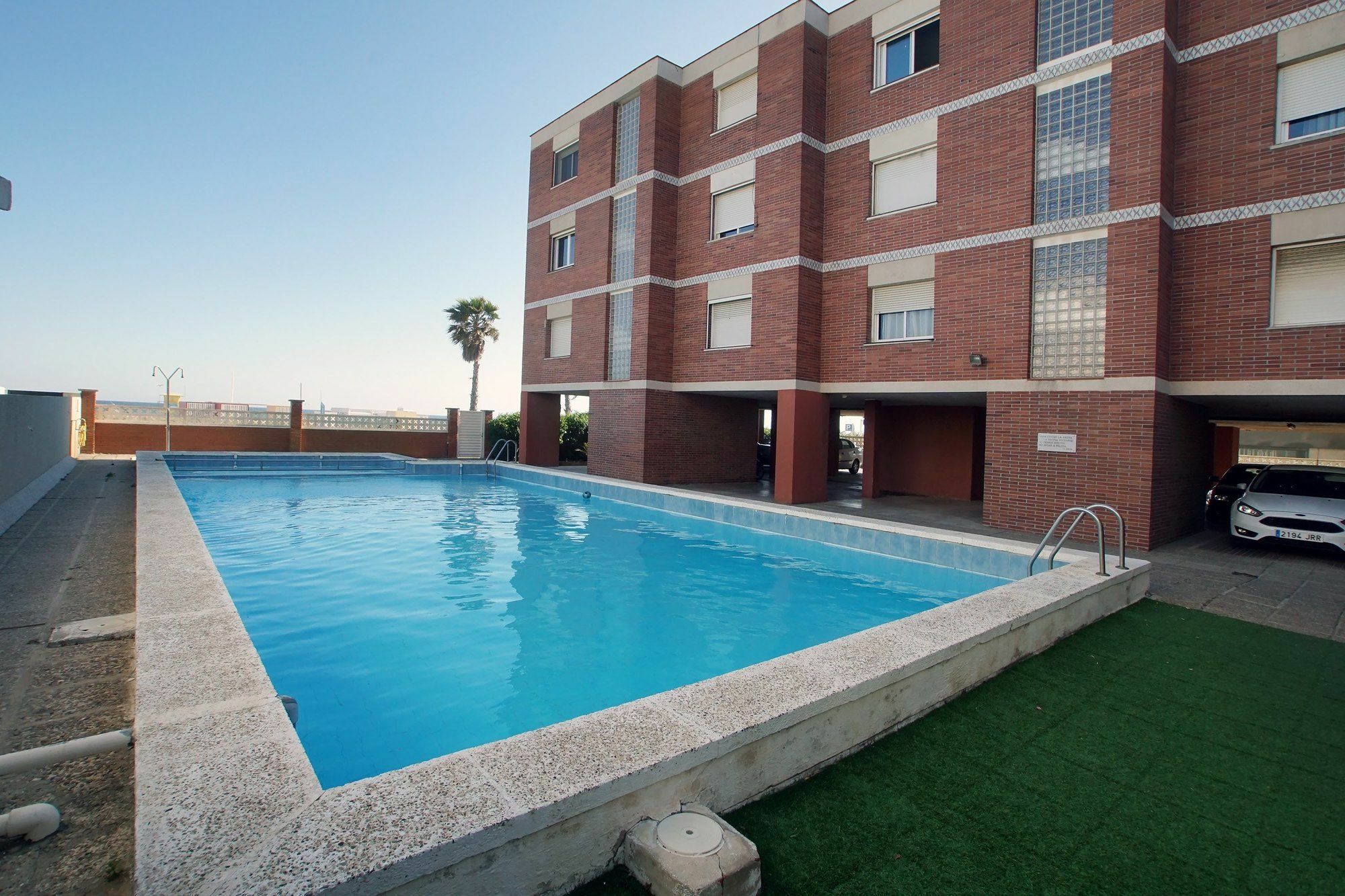 Calaluz Be My Guest Castelldefels Apartamento Exterior foto